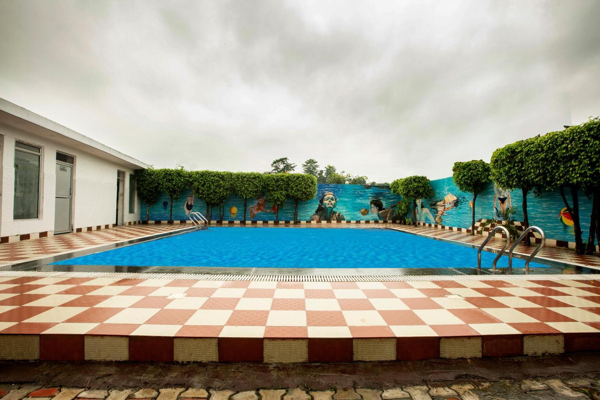 Comfort Inn Rishikesh Exterior photo